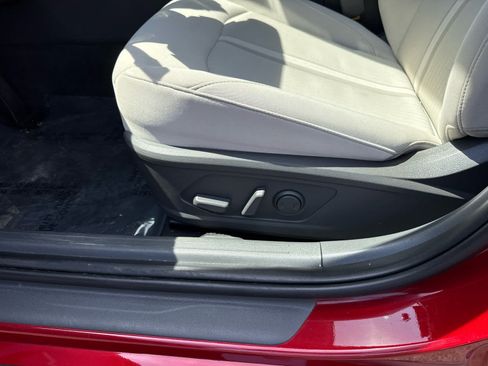 Used 2025 Hyundai Sonata SEL FWD image 13