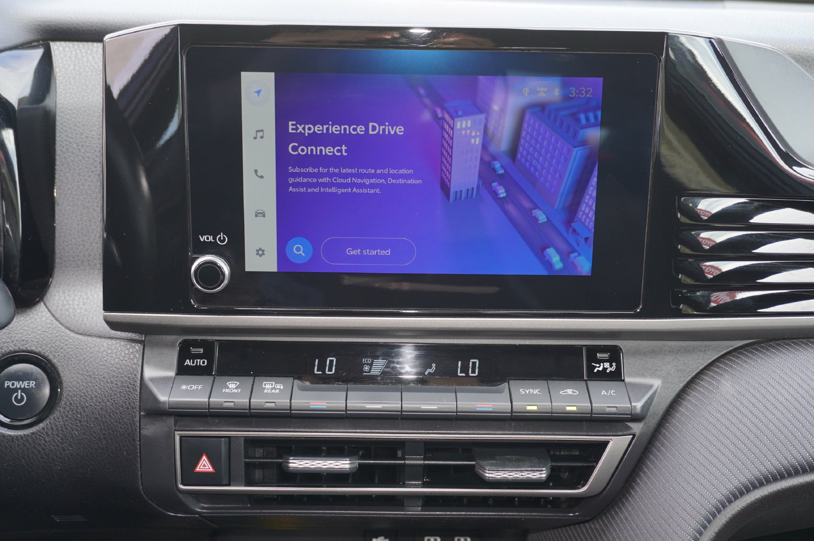 Used 2025 Toyota Camry SE FWD image 15