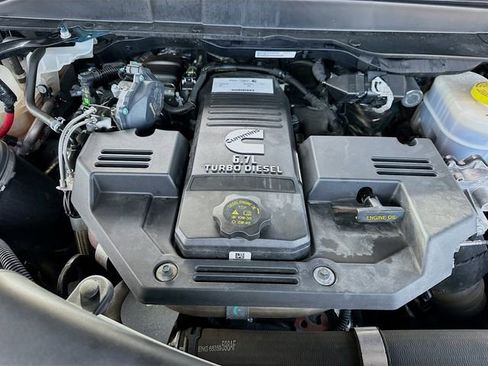 Used 2022 RAM 2500 Limited AWD/4WD image 32