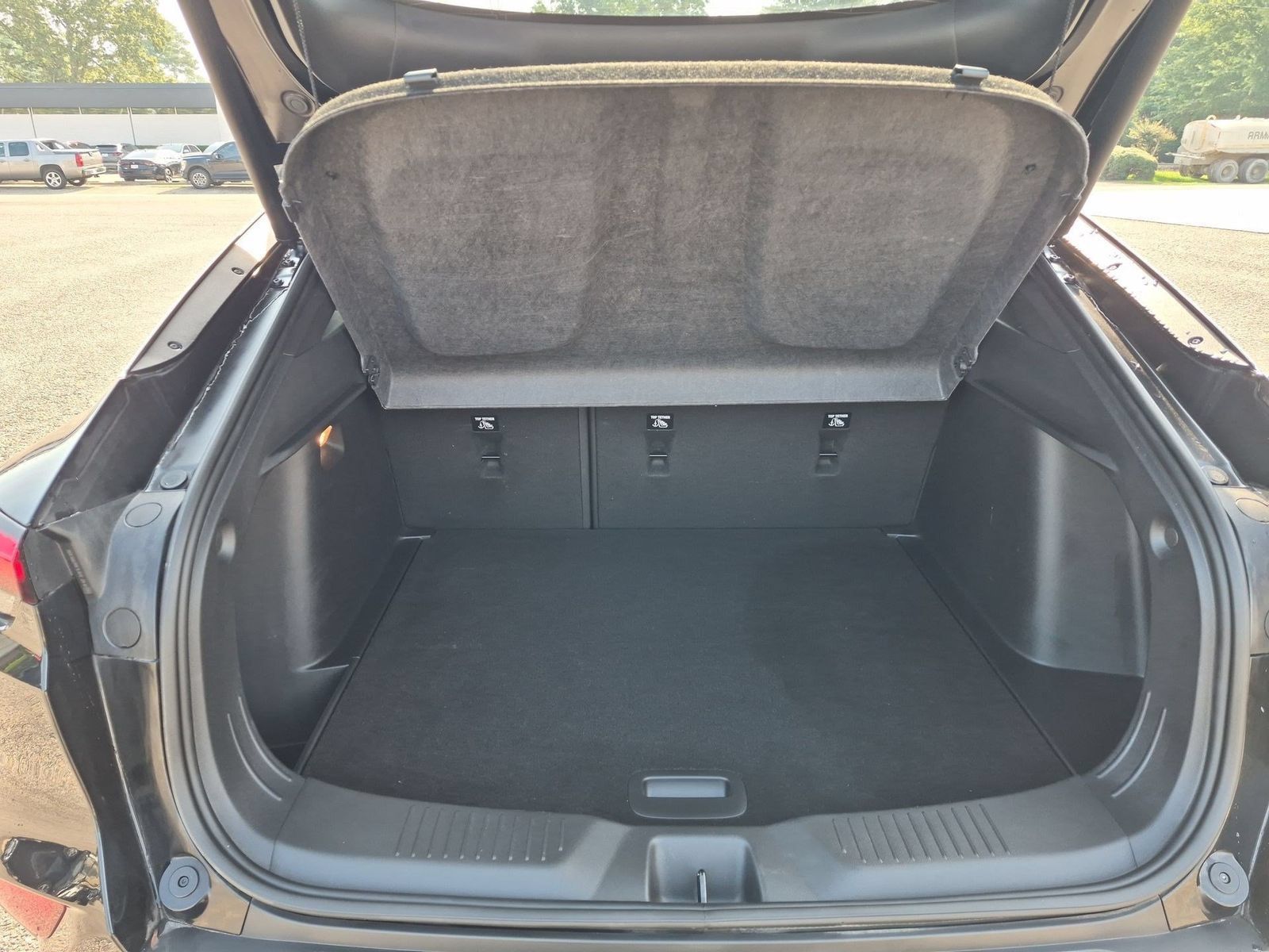 Used 2025 Buick Envista Preferred w/ Convenience II Package FWD image 23