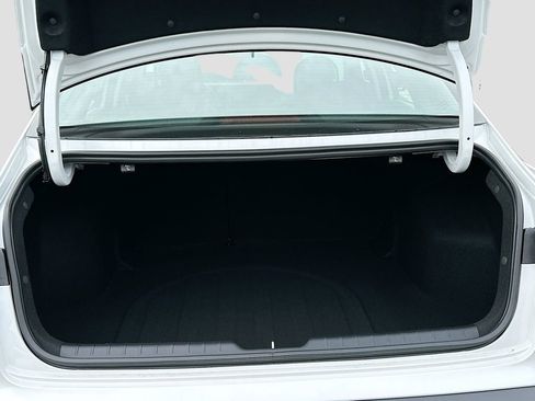 New 2025 Kia K4 LXS image 23