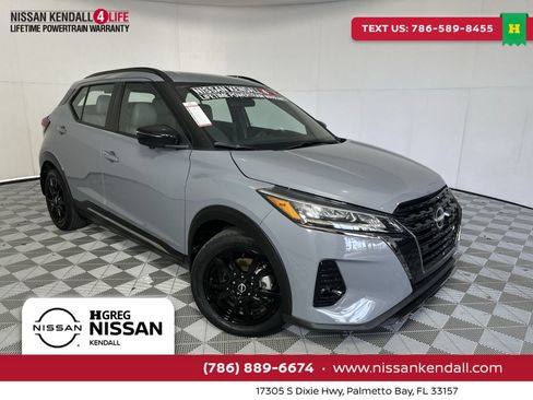 Used 2023 Nissan Kicks SR w/ SR Premium Package FWD image 1