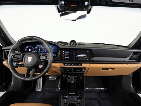 Certified 2026 Porsche 911 Targa 4 GTS AWD/4WD image 42