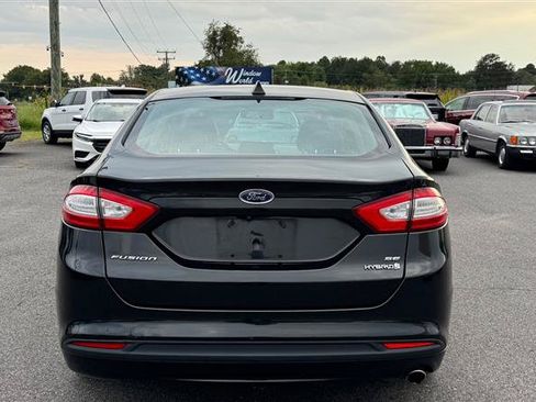 Used 2013 Ford Fusion SE FWD image 8