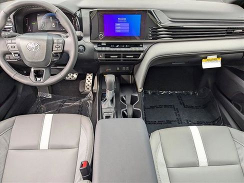 New 2026 Toyota Camry SE image 14