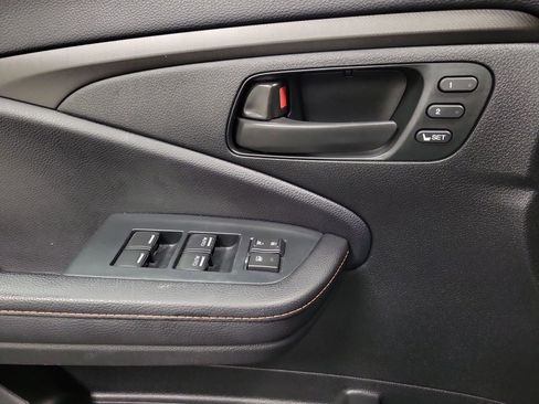 Used 2024 Honda Passport TrailSport image 19