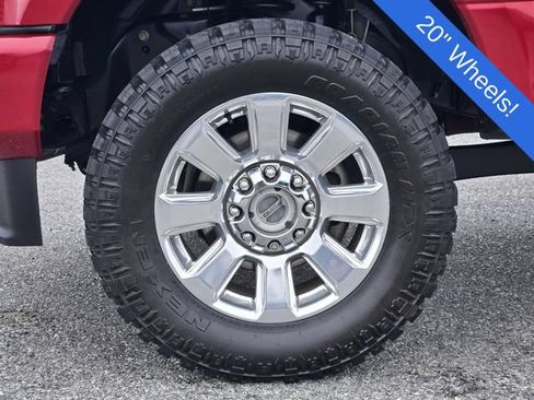 Certified 2022 Ford F250 Platinum w/ FX4 Off-Road Package AWD/4WD image 10