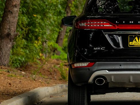 Used 2019 Lincoln MKC Select w/ Select Plus Package image 39