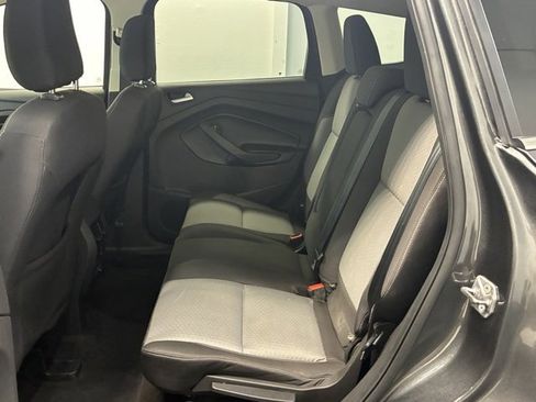 Used 2019 Ford Escape SE image 27