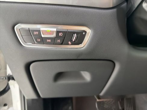 Certified 2023 BMW X7 xDrive40i w/ Premium Package image 12