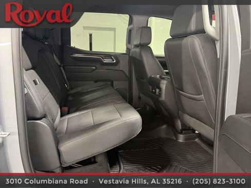 Used 2024 Chevrolet Silverado 1500 LT Trail Boss w/ Convenience Package II image 16