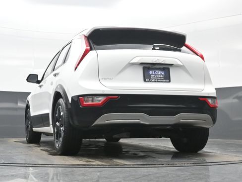 Used 2023 Kia Niro Wind w/ Wind Preserve Package image 30