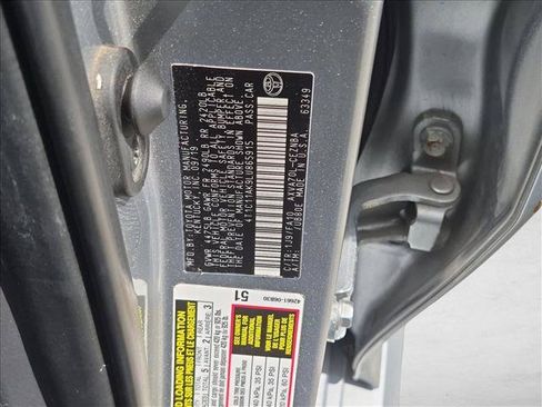 Used 2020 Toyota Camry LE FWD image 22