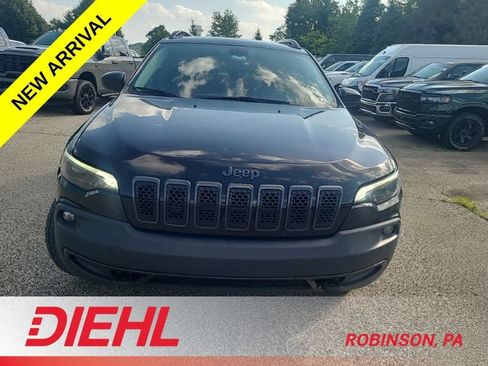 Used 2020 Jeep Cherokee Latitude AWD/4WD image 2