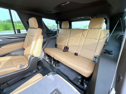 Certified 2021 Cadillac Escalade Sport w/ Driver Assist Tech Package AWD/4WD image 20