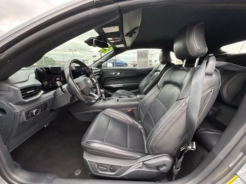 Used 2025 Ford Mustang Premium RWD image 12