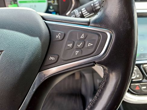Used 2020 Chevrolet Bolt LT FWD image 18