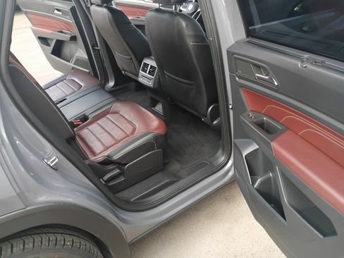 Used 2022 Volkswagen Atlas Cross Sport SEL Premium R-Line AWD/4WD image 23