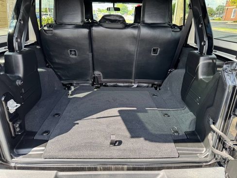 Used 2022 Jeep Wrangler Unlimited Sport AWD/4WD image 27