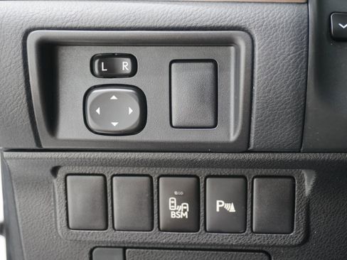 Used 2013 Lexus ES 350 w/ Luxury Pkg FWD image 26