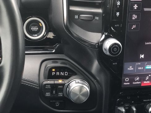 Used 2025 RAM 1500 Limited w/ Trailer Tow Group image 18