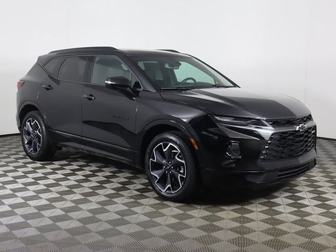 Used 2021 Chevrolet Blazer RS image 2