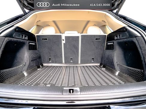 Used 2023 Audi Q5 2.0T Premium w/ Convenience Package AWD/4WD image 41