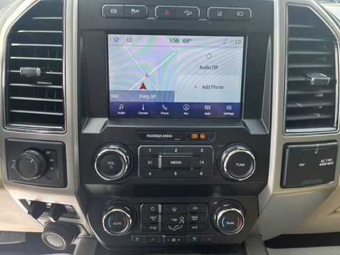 Used 2020 Ford F250 Lariat w/ Lariat Ultimate Package AWD/4WD image 21