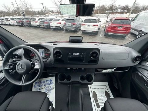 Used 2026 Mercedes-Benz Sprinter 2500 image 23