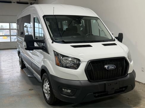 Used 2023 Ford Transit 350 XL AWD/4WD image 5