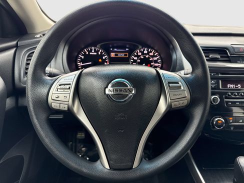 Used 2014 Nissan Altima 2.5 S FWD image 19