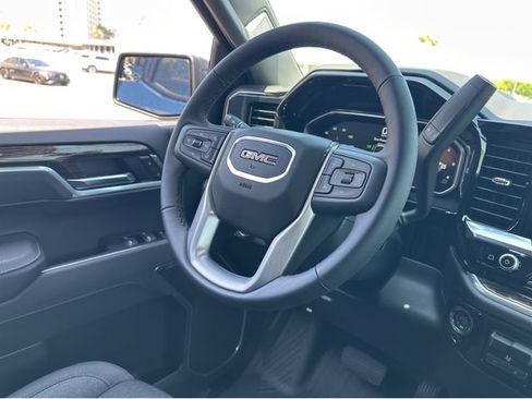 New 2026 GMC Sierra 1500 Elevation w/ Elevation Select Package AWD/4WD image 8