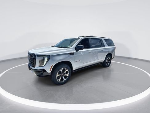 New 2026 GMC Yukon XL AT4 Ultimate w/ LPO, Floor Liner Package AWD/4WD image 4