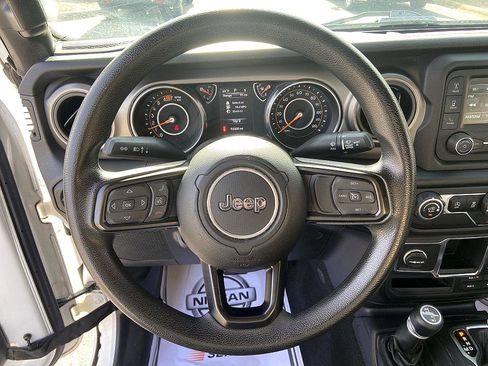 Used 2018 Jeep Wrangler Sport image 11
