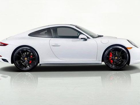 Used 2019 Porsche 911 Carrera 4S AWD/4WD image 5