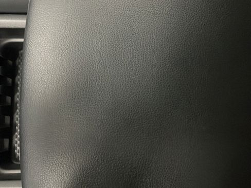 Used 2021 RAM 1500 Big Horn AWD/4WD image 18