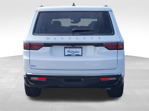 Used 2025 Jeep Wagoneer 4WD image 7