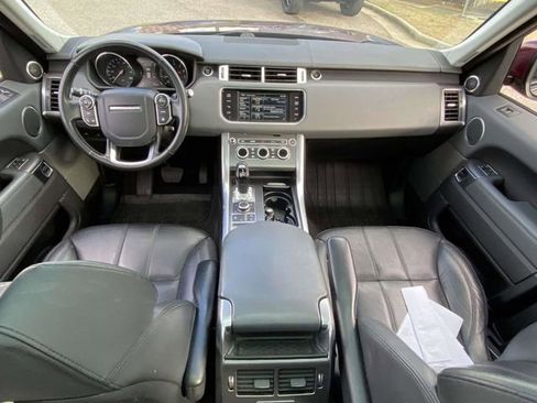 Used 2015 Land Rover Range Rover Sport SE image 9