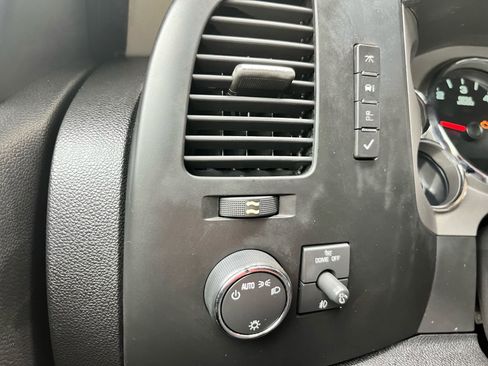 Used 2009 Chevrolet Silverado 1500 LT w/ Texas Edition image 26