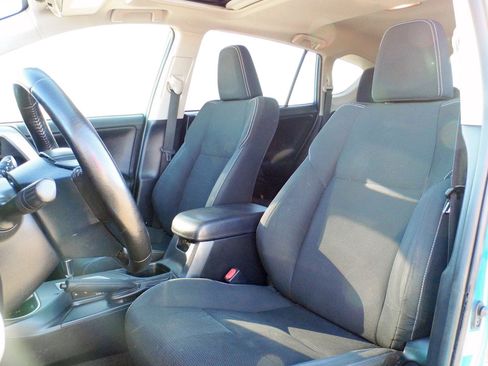 Used 2017 Toyota RAV4 XLE image 18