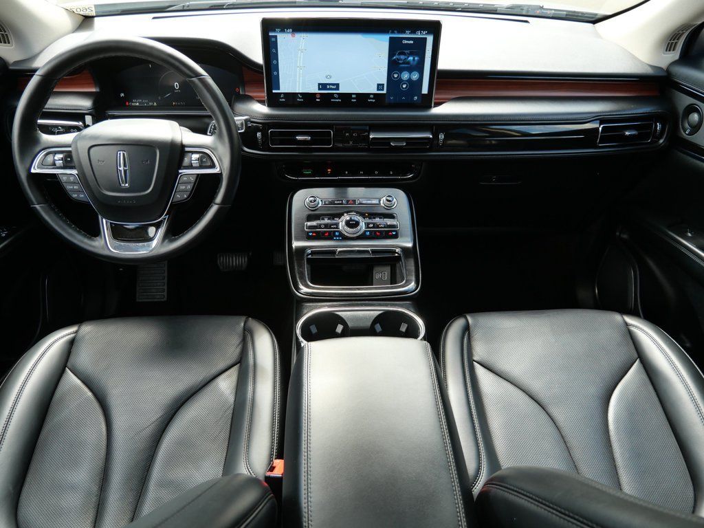 Used 2021 Lincoln Nautilus Reserve AWD/4WD image 14