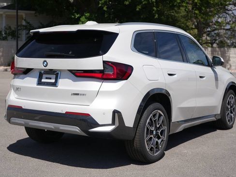 New 2026 BMW X1 xDrive28i w/ Convenience Package AWD/4WD image 5
