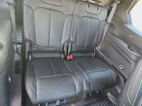 Used 2024 Jeep Grand Cherokee L Limited w/ Black Appearance Package image 16