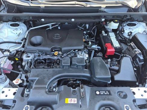 Certified 2023 Toyota RAV4 LE FWD image 21