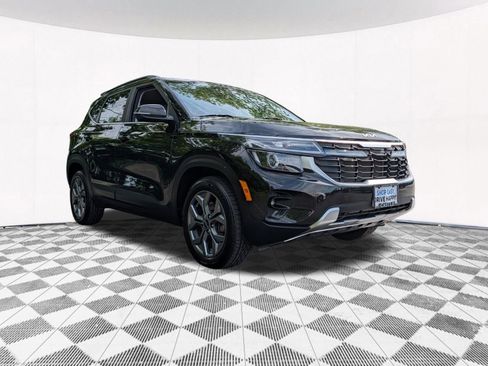 Used 2024 Kia Seltos S AWD/4WD image 14