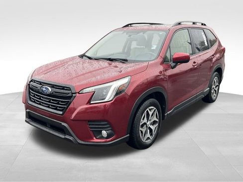 Used 2022 Subaru Forester Premium image 16