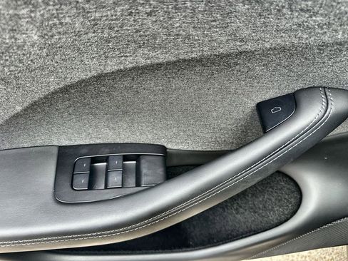 Used 2024 Tesla Model 3 Standard Range RWD image 22