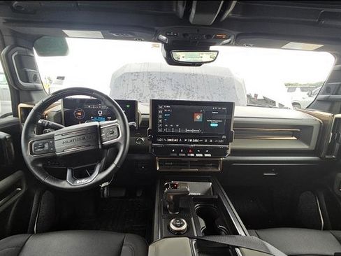 Used 2025 GMC Hummer EV 2X AWD/4WD image 8