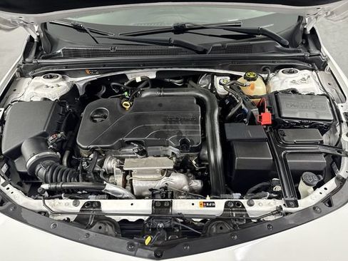 Used 2020 Chevrolet Malibu LT FWD image 28