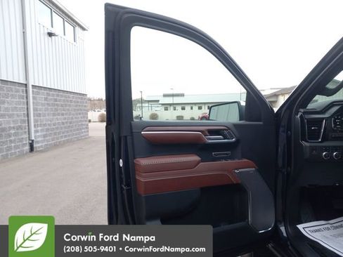 Used 2023 GMC Sierra 1500 Denali Ultimate image 10